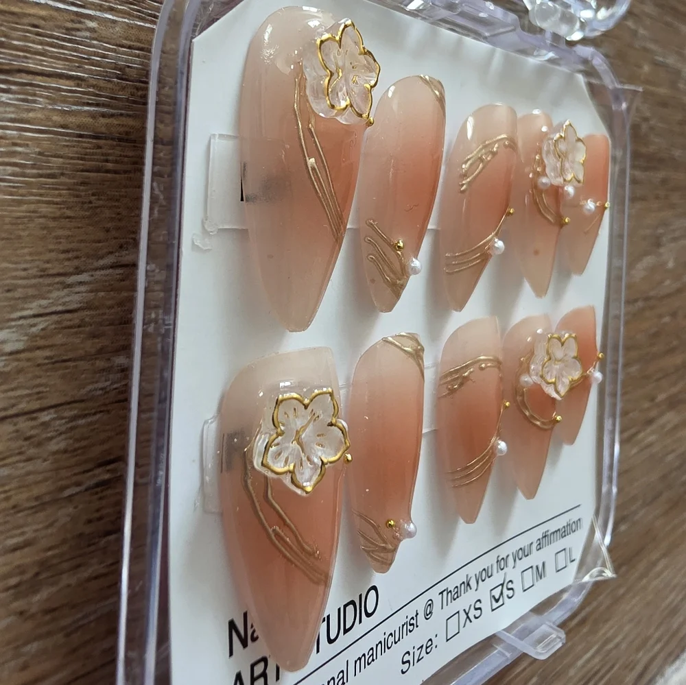 N/A exquisite peach